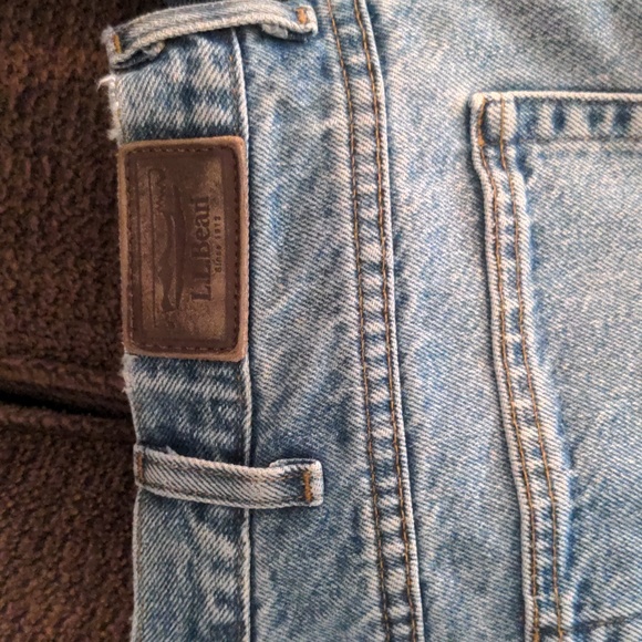 L.L. Bean Men's 100% Cotton Lined Light Denim Relaxed Fit Jeans, 42 x 34 - Picture 4 of 9